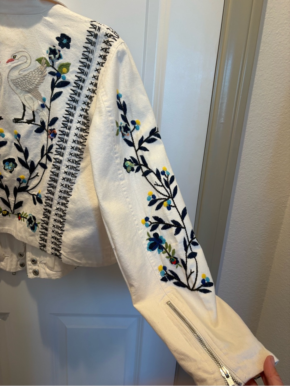 BRAND NEW Anthropologie White Embroidered Moto Jacket, Size Large - Picture 16 of 16